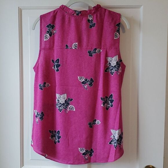 NWT LOFT PINK BLUE WHITE SLEEVELESS RUFFLE NECK TOP SIZE MEDIUM FLORAL OFFICE - Picture 7 of 8